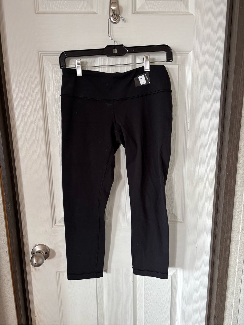 lululemon athletica Black Women's Cropped Leggings